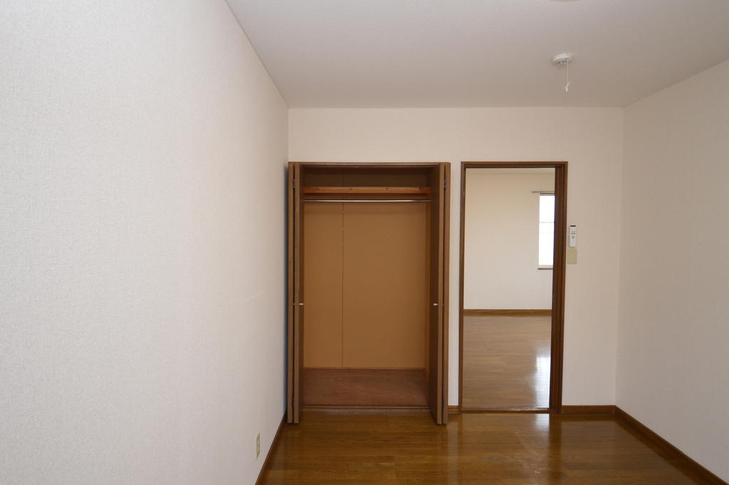 収納　（参考）他室の写真を使用しています。現況優先となります。