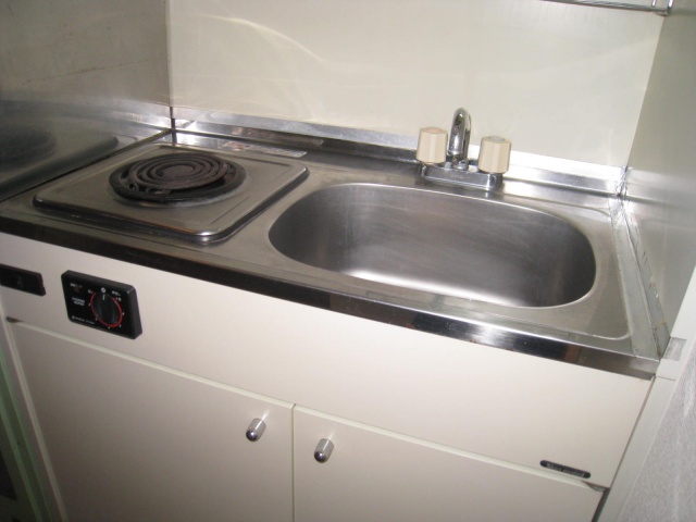 キッチン　同物件別部屋