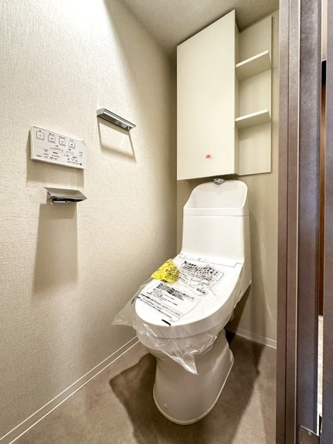 トイレ　※写真は同タイプ住戸です。