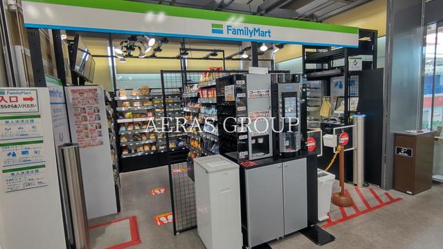 コンビニ　ファミリーマート 川越西郵便局／Ｓ店（コンビニ）まで331m