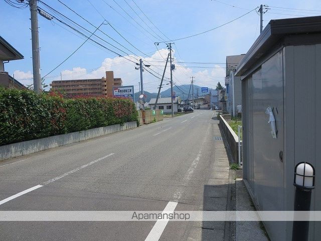 その他　周辺道路（その他）まで0m