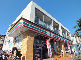 コンビニ　セブンイレブン調布インター南店（コンビニ）まで96m