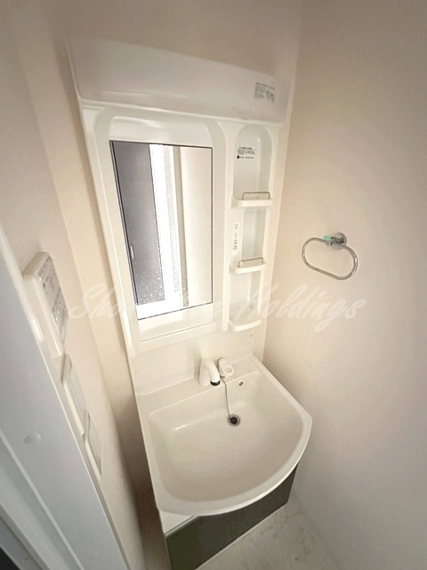 洗面設備　シャワー付き洗面台♪