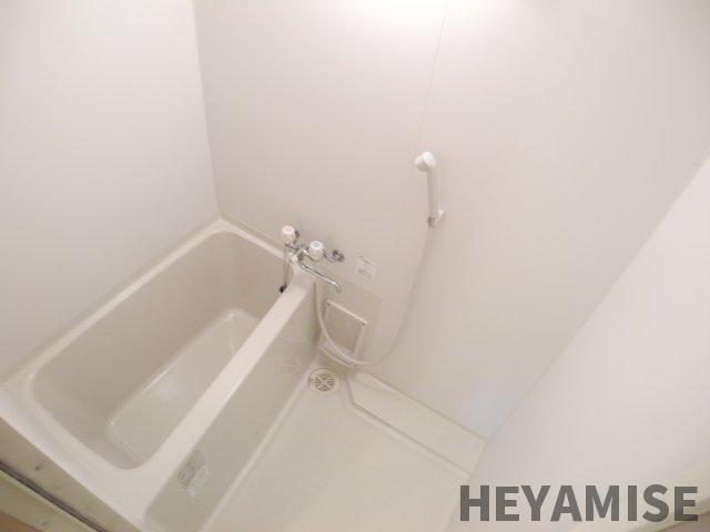 バス・シャワールーム　※同間取りの別の階のお部屋の写真です※