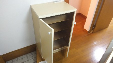 玄関　下駄箱付きです