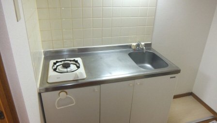キッチン　1口ガスコンロ完備