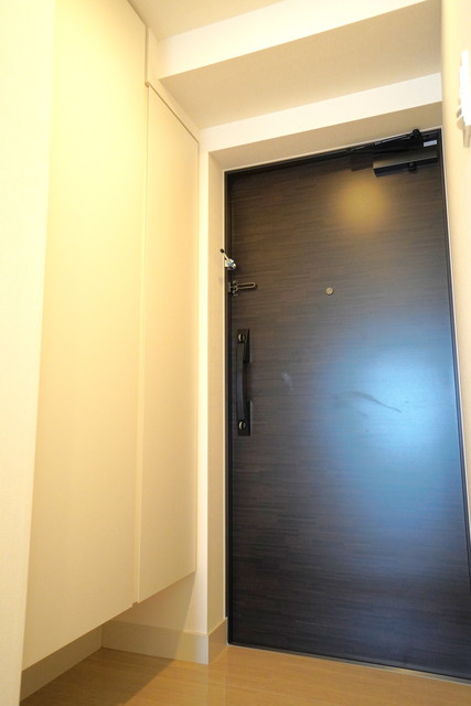 玄関　※写真は同タイプ住戸です。