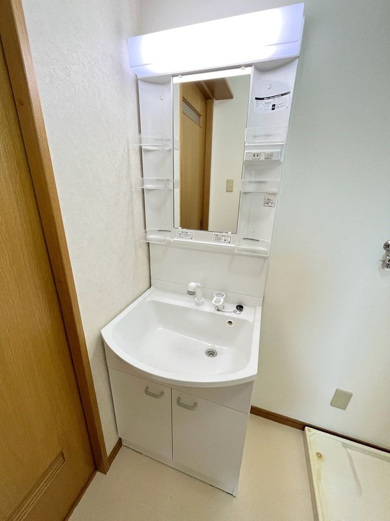 洗面設備　※代表タイプの写真のため実際と異なる場合がございます