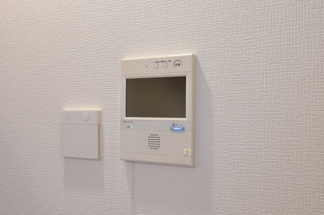 セキュリティ　☆安心のTVモニター付きインターホン☆