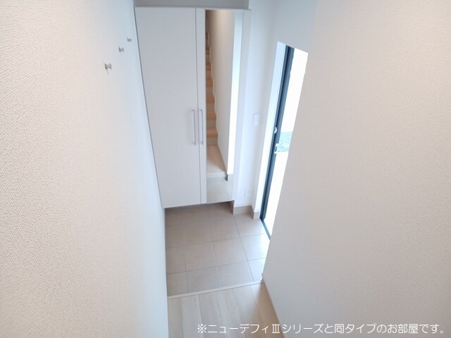 玄関　シューズボックスのある玄関です
