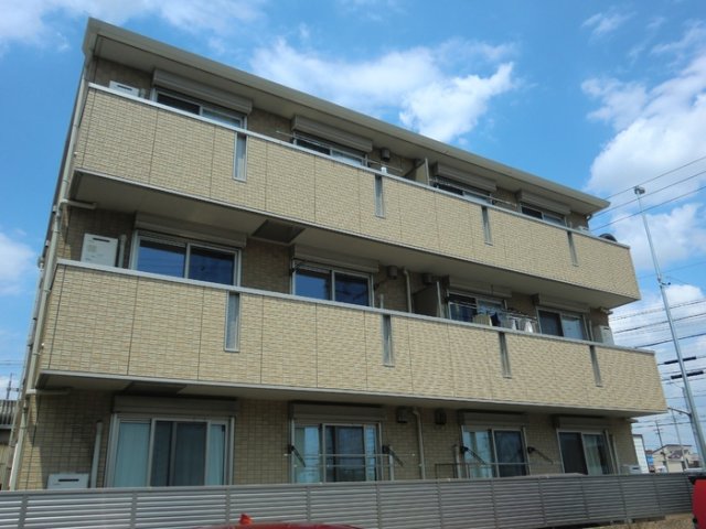 建物外観　落ち着いた雰囲気の外観です