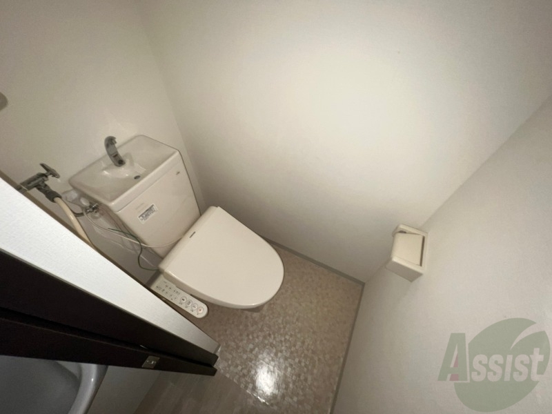 トイレ　トイレです。ウォシュレット付を探している方、おすすめです。