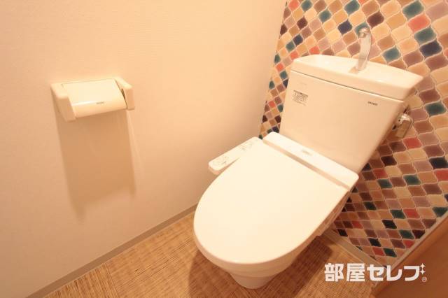 トイレ　ウォシュレットも付いています