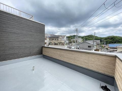 バルコニー　ルーフバルコニー