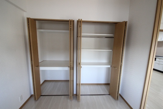 収納　※別部屋の写真です