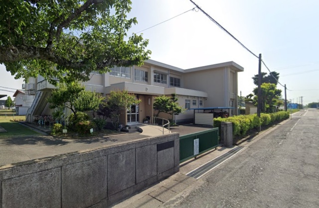 小学校　磐田市立岩田小学校（小学校）まで1354m