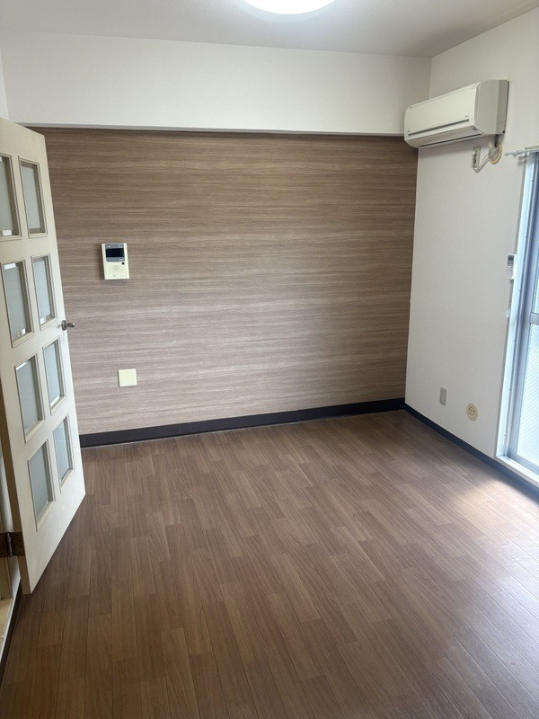 居室・リビング　一人暮らしに丁度いいお部屋です