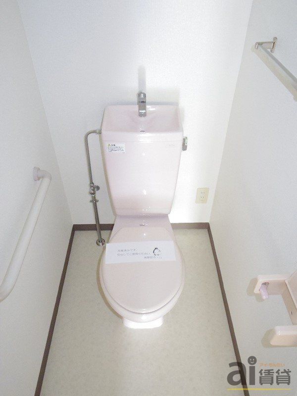 トイレ　※他号室写真です