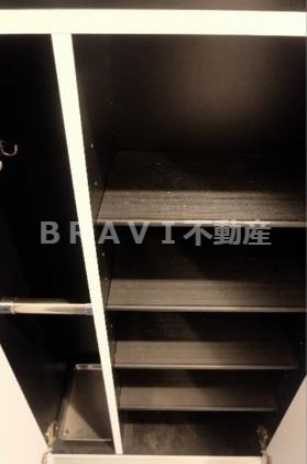 収納　【プレサンス立売堀アーバンスタイル】こまごまとしたものを収納