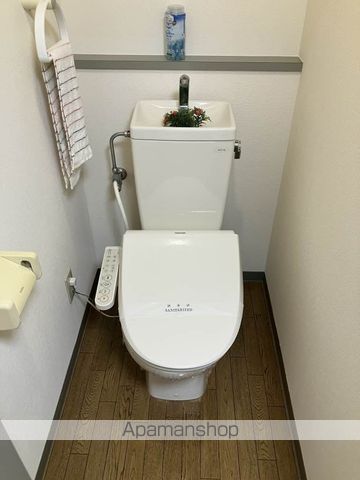 泉川マンションのトイレ写真