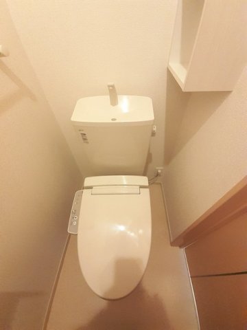 トイレ　トイレもきれいです