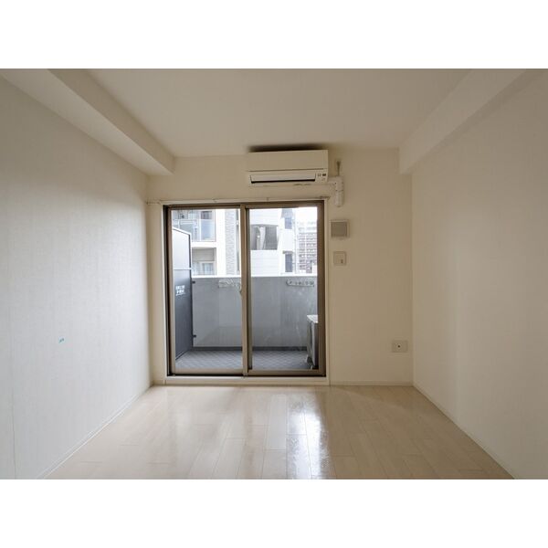 1K Mansion in Tennoji-ku, Osaka — photo 3 of 3
