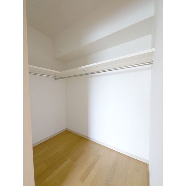 収納　室内写真は別部屋の写真です。