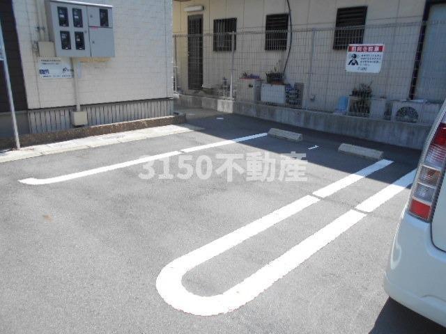 駐車場　駐車スペースもあります