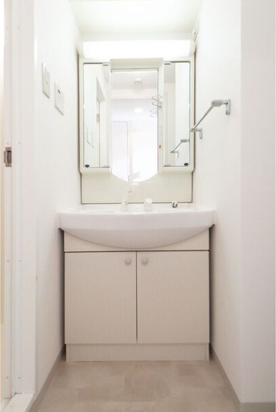 洗面設備　同物件別部屋写真