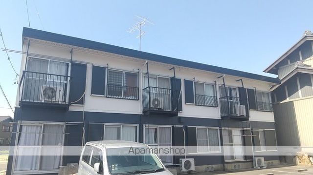 レスト北新川 A棟の外観写真
