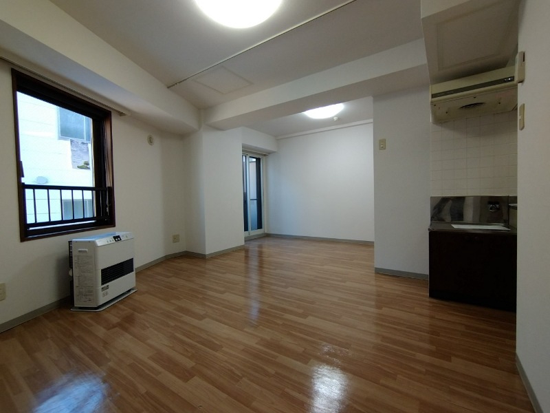 居室・リビング　広くてキレイなお部屋が広がっていて、充実した生活が送れそう。