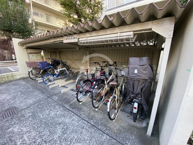 その他共有部分　ローレルハイツ大淀　駐輪場