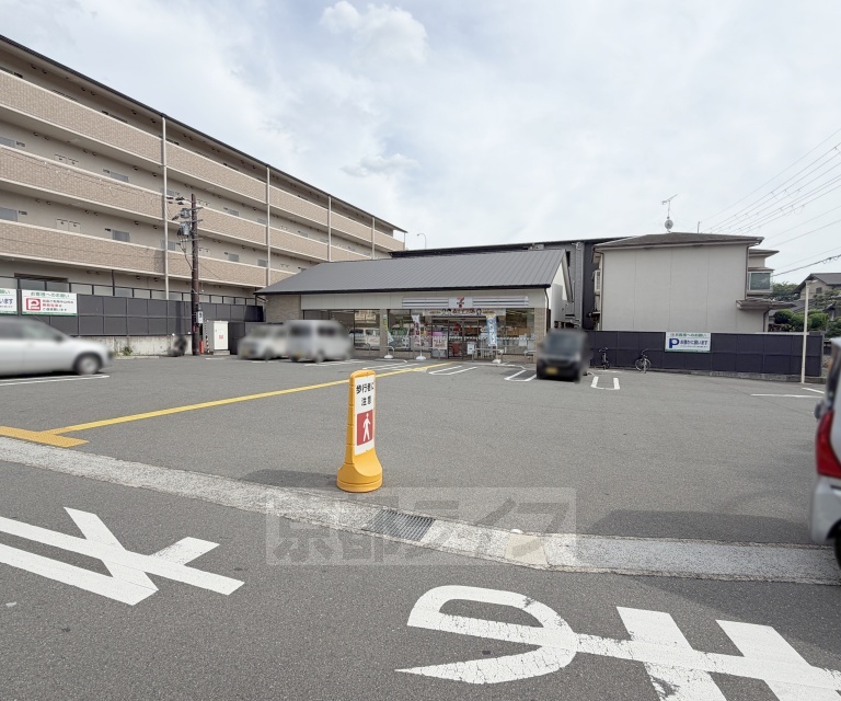 コンビニ　セブンイレブン 山科大宅鳥井脇町店（コンビニ）まで334m