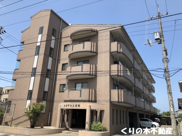 建物外観　落ち着いた雰囲気の外観です