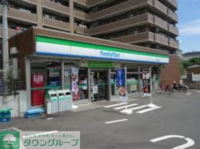 コンビニ　ファミリーマート（コンビニ）まで190m