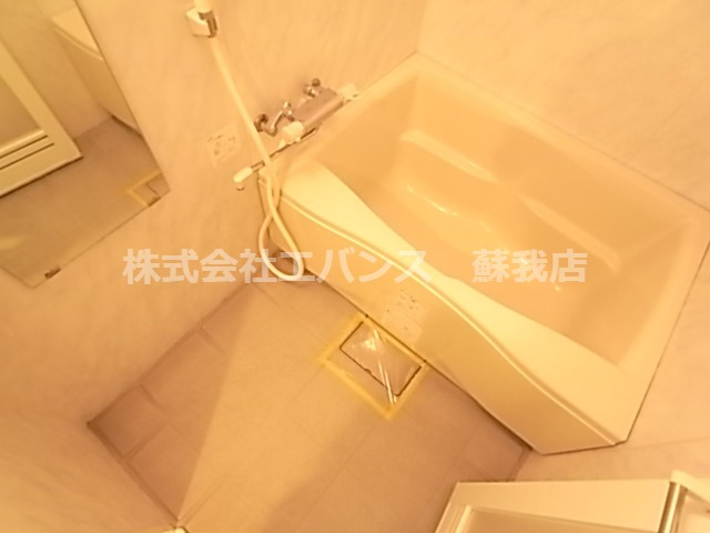 バス・シャワールーム　お風呂で日々の疲れを落としましょう