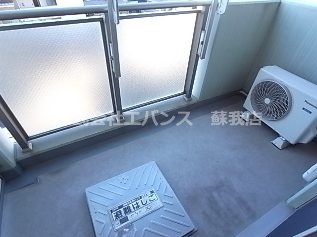 バルコニー　開放的で明るい空間を演出してくれるバルコニーです