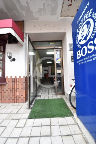 エントランス　プラス九条　エントランス
