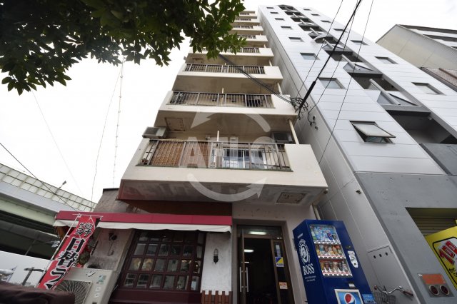 建物外観　プラス九条　外観