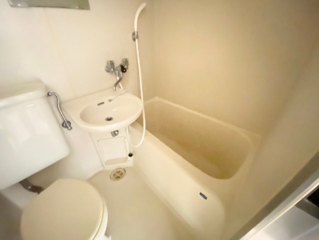 バス・シャワールーム　※別部屋参考写真※