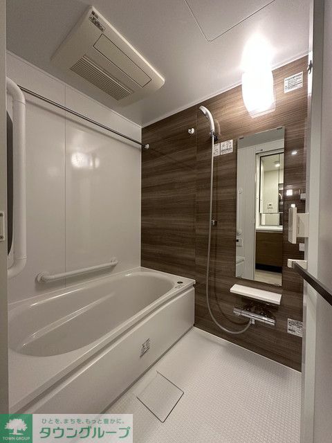 バス・シャワールーム　※写真は同タイプ住戸です。