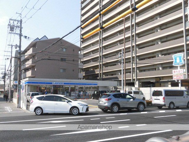 コンビニ　ローソン　高槻城北町二丁目店（コンビニ）まで210m