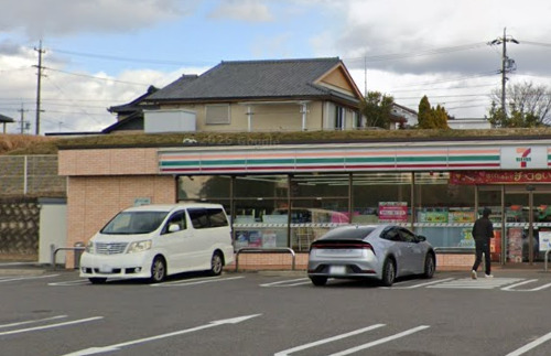コンビニ　セブンイレブン 東郷町和合北蚊谷店（コンビニ）まで594m