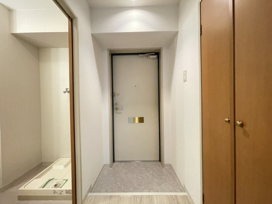 玄関　※別部屋の写真です