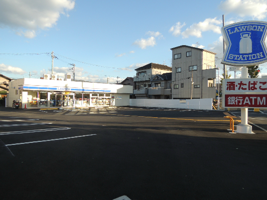コンビニ　ローソン 八尾萱振一丁目店（コンビニ）まで388m
