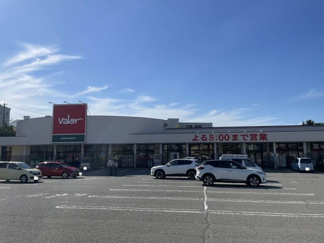 スーパー　バロー串店（スーパー）まで851m