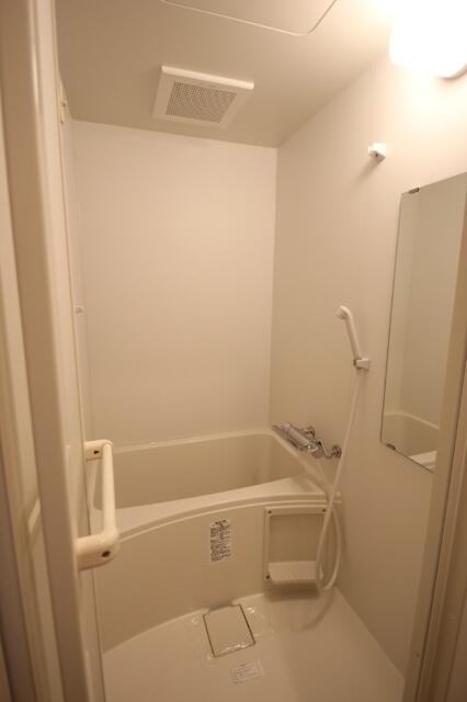 バス・シャワールーム　※写真は別部屋の可能性あり