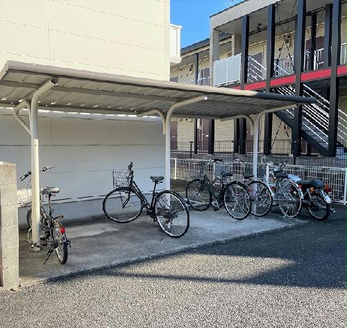 その他共有部分　屋根付き駐輪場完備