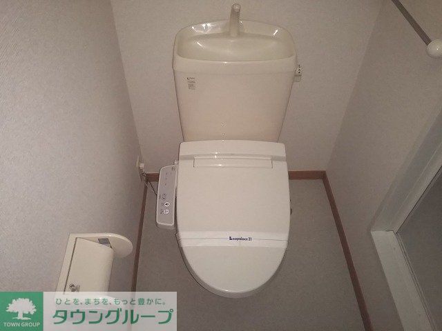 その他　温水洗浄便座完備　一人暮らしにも嬉しいバス・トイレ別