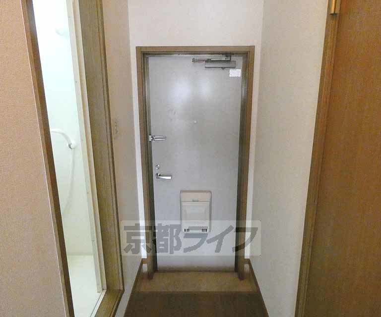 玄関　玄関です。